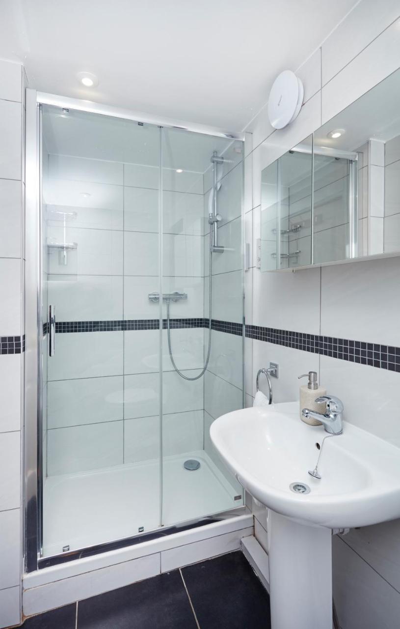Conifers 4* Oxford